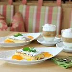 Aparthotel Annelies 4*