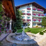 Aparthotel Annelies 4*