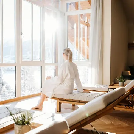 Aparthotel Chalet Annelies Ramsau Am Dachstein 4*