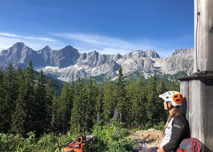 Annelies 람자우 암 다흐스타인